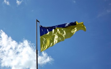 Над мэрией Симферополя снова украинский флаг. Надолго ли?