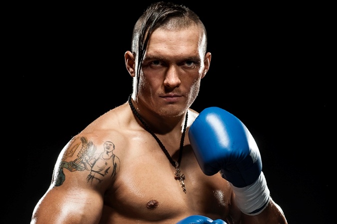 Симферополец Александр Усик вошел в топ-10  Всемирной боксерской организации