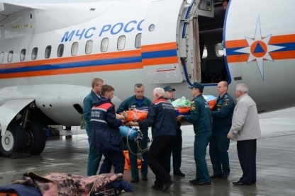 Самолёт МЧС доставит в Москву и Санкт-Петербург трёх детей и женщину из Крыма