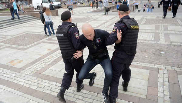 Перед пресс-конференцией Путина полиция задержала 20 человек