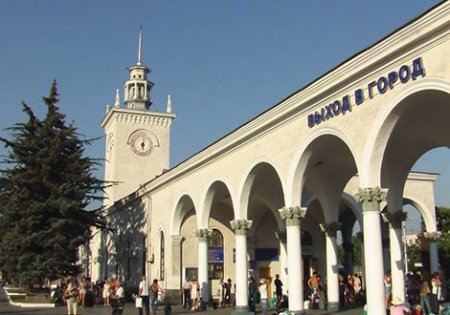 Концерта не будет: в Минтрансе отказались от инициативы "оживить" железнодорожный вокзал Симферополя
