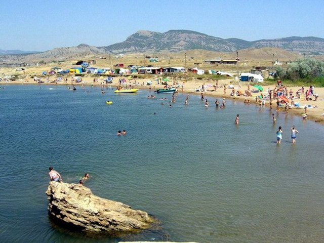 Власти поддерживают ограничение доступа к пляжам в Судаке