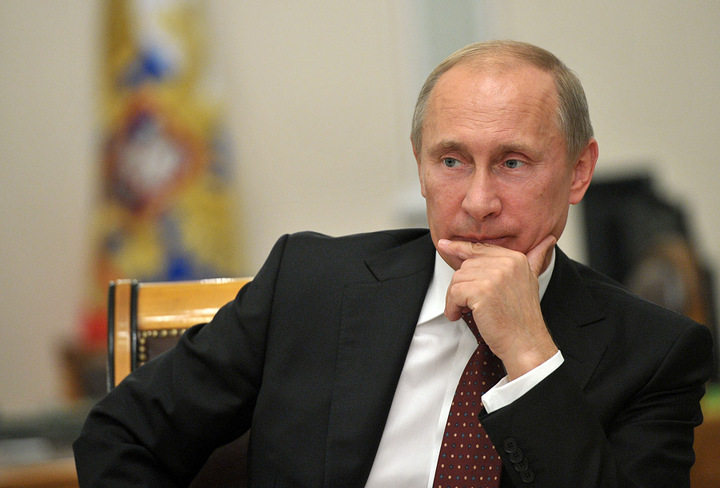 Владимир Путин предлагает странам СНГ отказаться от доллара и евро
