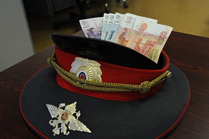 Джанкойские полицейские обвиняются в получении взяток до 250 тыс рублей