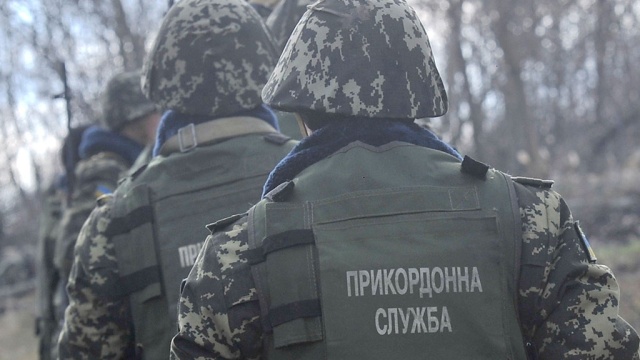 Украинские военнослужащие рассказали, зачем перешли границу с Крымом (ВИДЕО)
