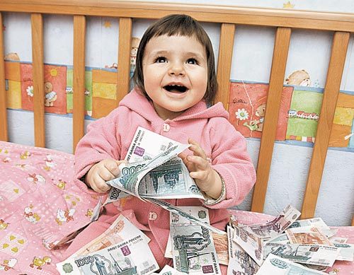Материнский капитал в следующем году вырастет на 22 тысячи рублей