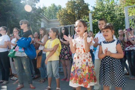 В Симферополе торжественно открыли фестиваль «КрымБукФест-2015» (ФОТОРЕПОРТАЖ)