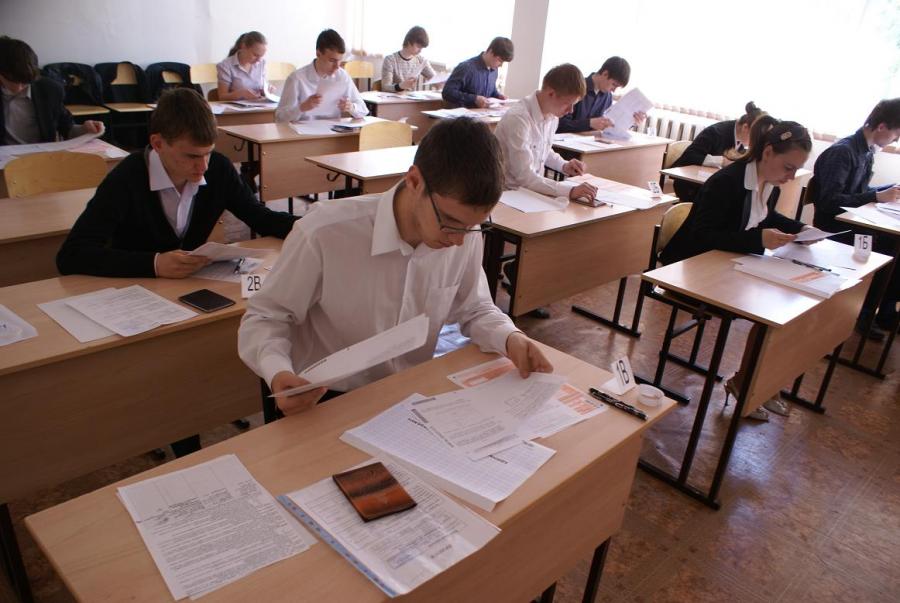 Выпускники крымских школ не будут сдавать ЕГЭ в 2016 году