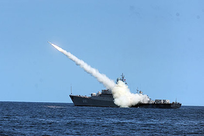 Российские корабли начали обстрел позиций ИГИЛ в Сирии