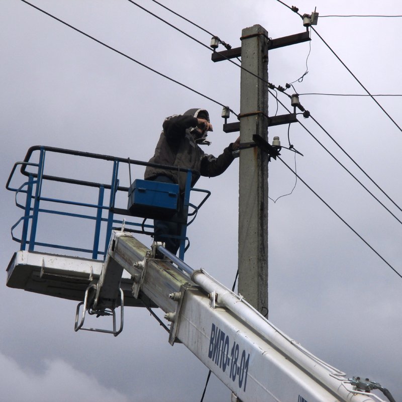 В Крыму собираются проводить рейды по выявлению незаконных подключений к электросетям