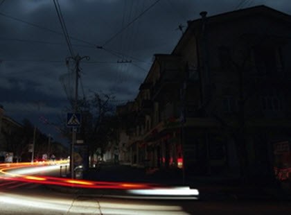 В Севастополе из-за ремонта сетей отключили уличное освещение