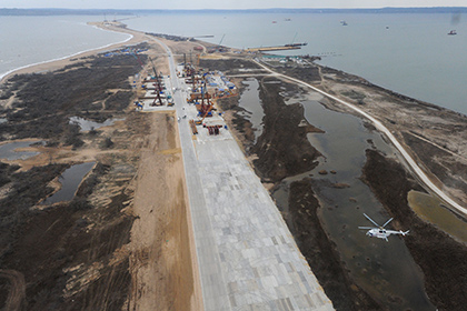 Турецкая компания отреклась от сухогруза, врезавшегося в опору моста в Крыму