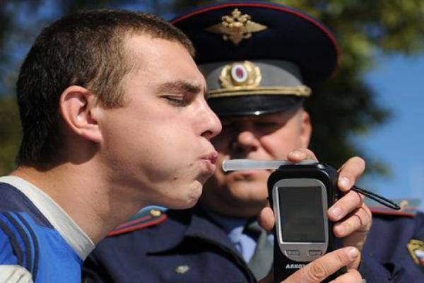 В РФ вступили в силу новые правила проверки на алкогольное опьянение