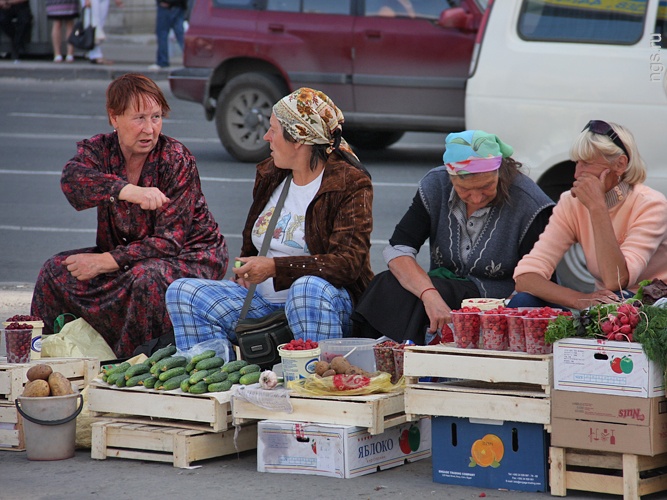 Уличным торговцам предлагают почти 700 легальных мест на рынках Симферополя