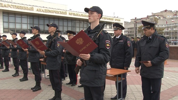 Крымские курсанты присягнули на верность Отечеству (ФОТО)